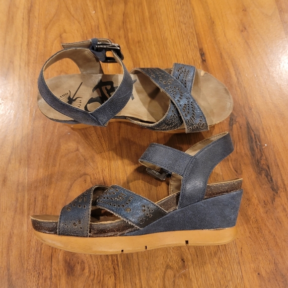 OTBT Shoes - OTBT | Gearhart Leather Wedge Sandals